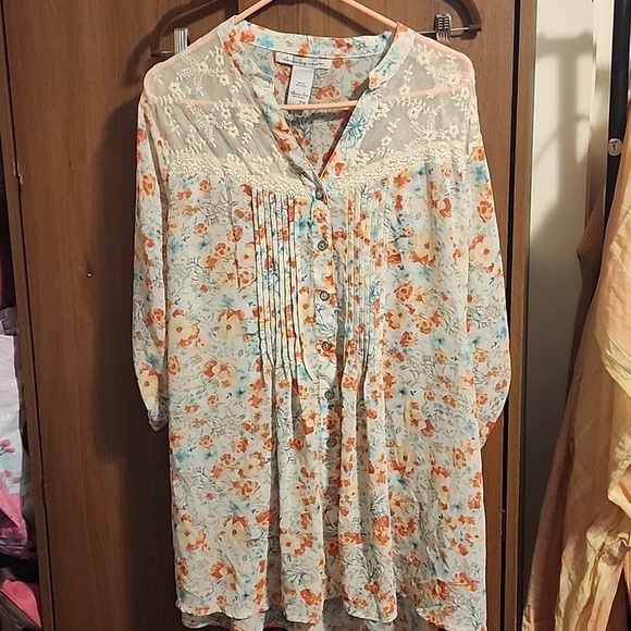 American Rag Tops - American Rag Blouse NWT 2X Plus Beautiful top ❤️